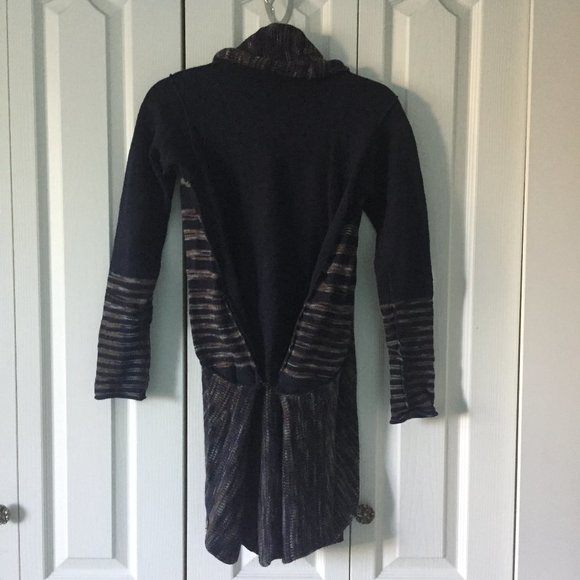 Victorian Long Flip Variegated Cardigan - Picture 3 of 7